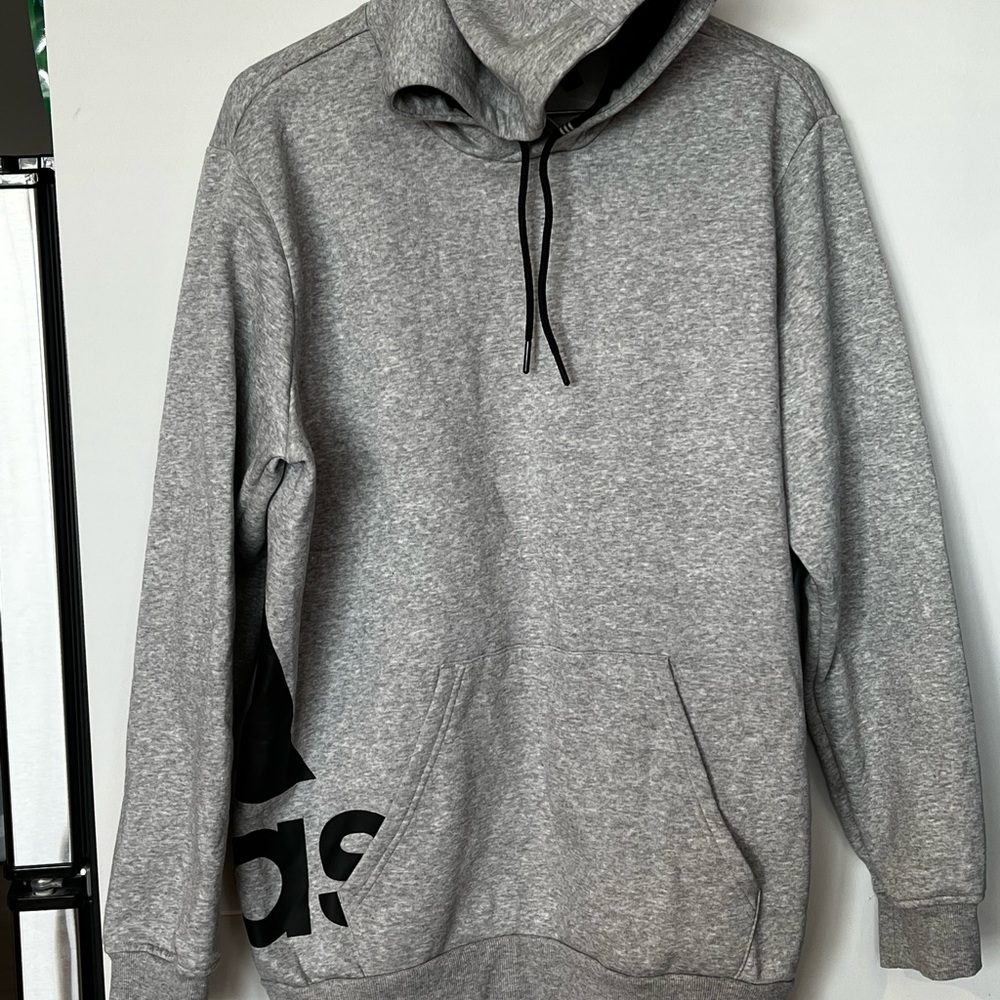 Adidas Sweatshirt
